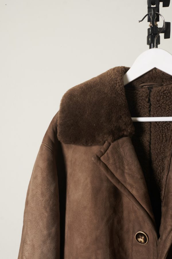 Shearling de cuero y lana de oveja con botones de cuerno talla L - Imagen 2