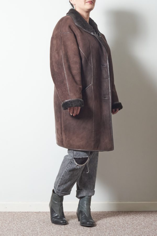 Shearling hecho en Finlandia talla L o XL mujer - Imagen 4