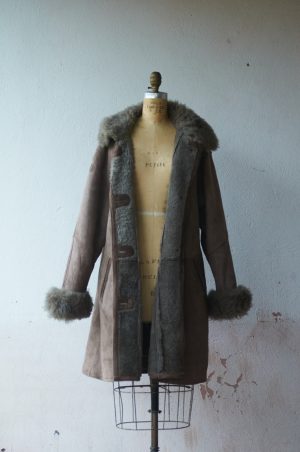 Gamulan genuino de cuero y lana de oveja talla S